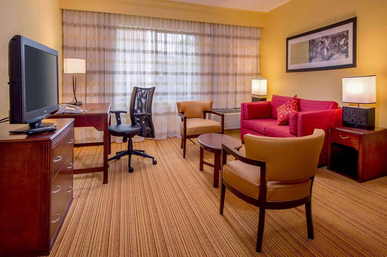 Hotel Sonesta Select Durham Research Triangle Park Exterior foto